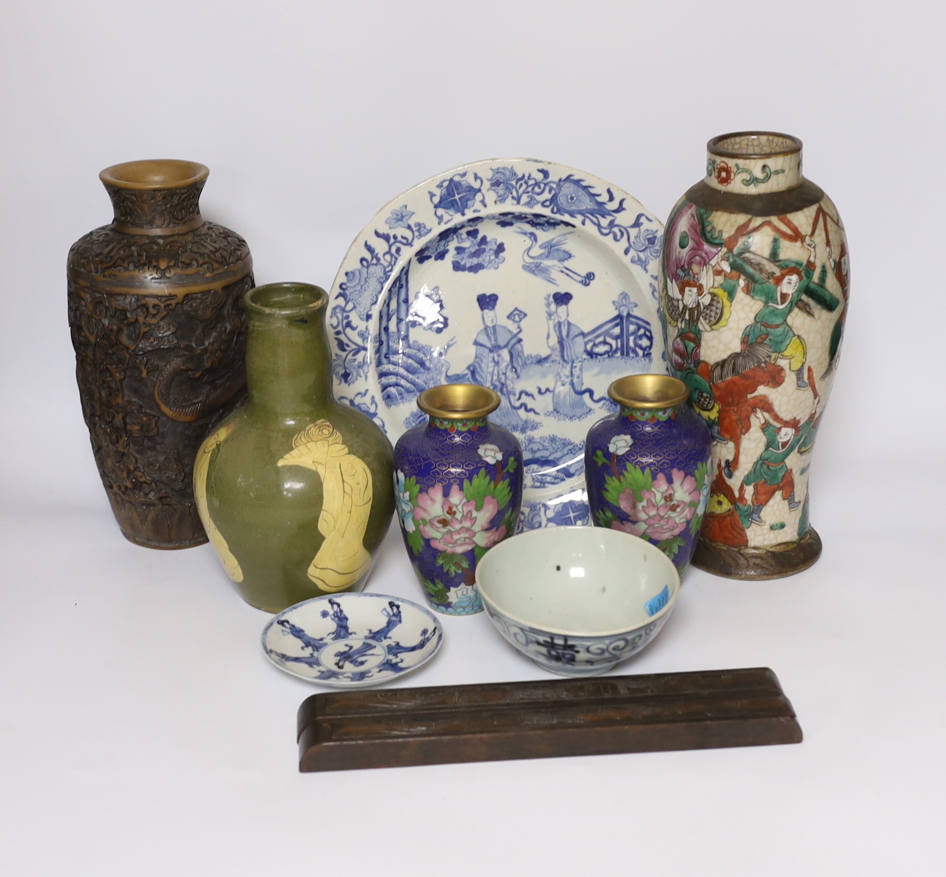 Mixed Chinese and Japanese ceramics including pair of cloisonné vases, a blue and white dish and a crackle glaze vase, largest 26cm high